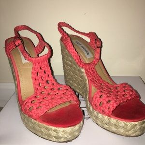 Steve Madden coral wedges